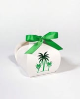 أبيض مع اخضر