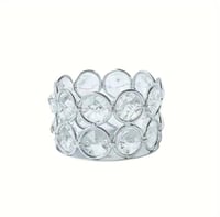 مجموعة حوامل شموع كريستالية أنيقة. كل حامل مصنوع م...