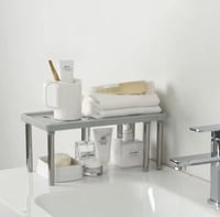 منظم رفوف مطبخ قابل للتعديل، مصمم لتوفير مساحة تخز...