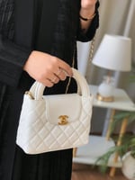 M. شنطة CHANEL