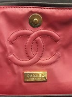 J- شنطة CHANEL