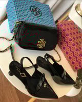 M. طقم TORY BURCH