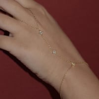 Simple hand chain