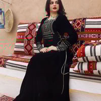 جلابيه مخمل عسيري مع الطرحه