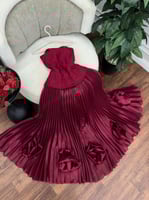 فستان عودي فخم