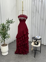 فستان فاخر بلون خمري ساحر