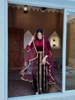 جلابيه مخمل مذهبه مع الطرحه