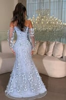 فستان بتفاصيل انيقه