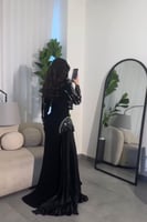 فستان سهره أسود قطعتين بإضافة ذيل جانبي بيلسية مطر...