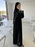 نص كلوش مع لينن رايون مطرز