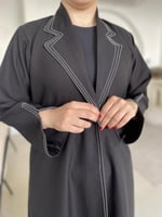 بليزر محدد بدقة باللون الابيض