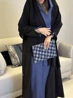 جوخ نص كلوش مع جينز من الأمام