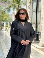 تفته نص كلوش مع شك خرز اسود