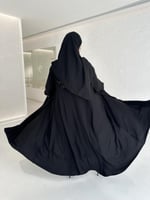 كلوش مع كسرتين جانبية