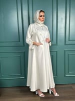 بليزر نص كلوش مع فتحة من الخلف