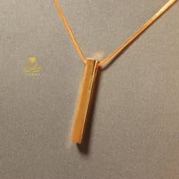 قلادة بار ذهب صافي عيار 18