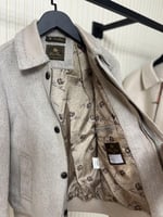 جاكيت لوروبيانا هيرغيبون كشمير