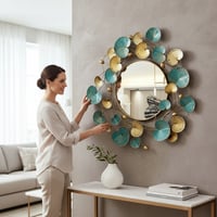 ديكور جداري حديد مع مرآة