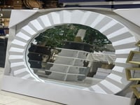 مرايا ديكور أبيض