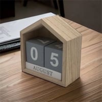 تقويم خشبي صغير