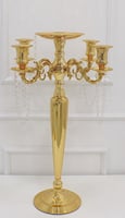 شمعدان ذهبي بقاعدة فاخر