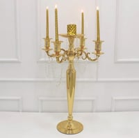 شمعدان ذهبي بقاعدة فاخر