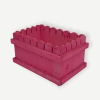 صندوق خشبي ملون