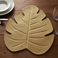 لباد طاولة ذهبي