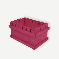 صندوق خشبي ملون