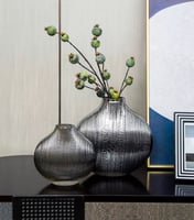 فازة ورد زجاج فضي