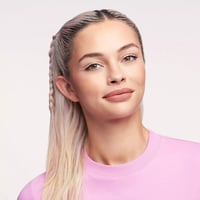 ايسنس قلم شفاه سائل مات يدوم لمدة 8 ساعات روزي نيو...