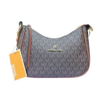 شنطة يد مايكل كورس