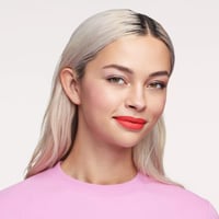 ايسنس قلم شفاه سائل مات يدوم لمدة 8 ساعات فاير رد...