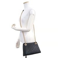 شنطة يد ليوي فيتون أسود