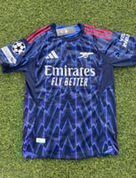 تيشيرت ارسنال الاحتياطي 25/26. فئة اللاعبين