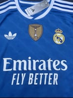 طقم ريال مدريد الثالث 25/26 كم طويل