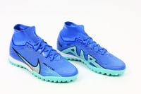 جزمة كرة قدم Nike