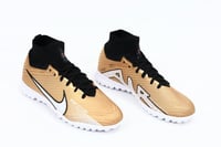 جزمة كرة قدم Nike