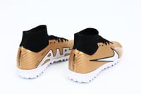 جزمة كرة قدم Nike