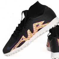 جزمة كرة قدم Nike