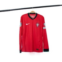تيشيرت منتخب البرتغال الأساسي (فئة اللاعبين) كم طو...