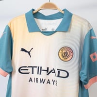 تيشيرت مانشستر سيتي الرابع 24/25 فئة اللاعبين