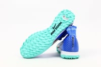 جزمة كرة قدم Nike