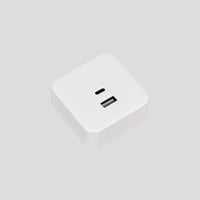 مقبس USB الاصدار الجديد