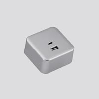 مقبس USB الاصدار الجديد