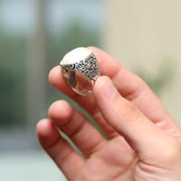 خاتم عقيق صافي لؤلؤي G-093