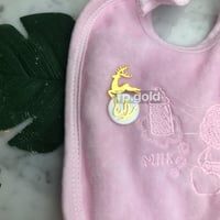 بروش صدف الغزال مطلي ذهب المقاس الصغير