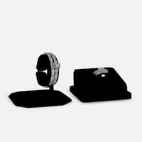 ‎ طقم نسائي جذاب بلون فضي