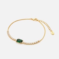 ‎ اسوارة نسائية بتصميم أنيق بلون ذهبي