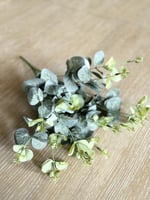 أوراق اليوكاليبتوس الصناعية